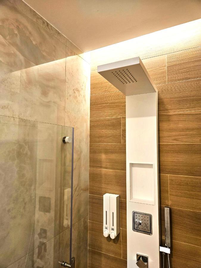 Astoria Supreme - Modern Boutique Suites Lecce Exteriér fotografie