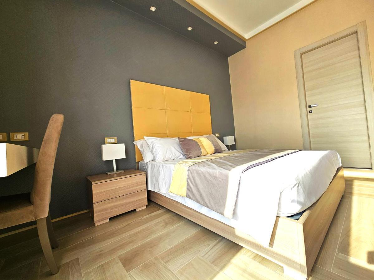 Astoria Supreme - Modern Boutique Suites Lecce Exteriér fotografie